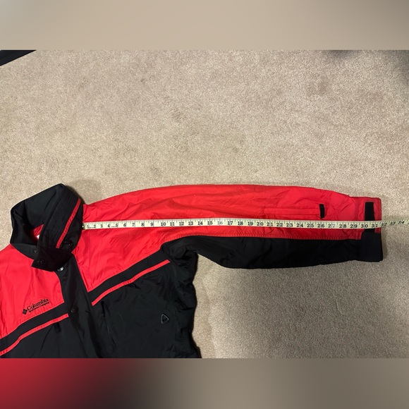 Columbia Snowsuit. Perfect for Canadian winters! - Picture 11 of 12